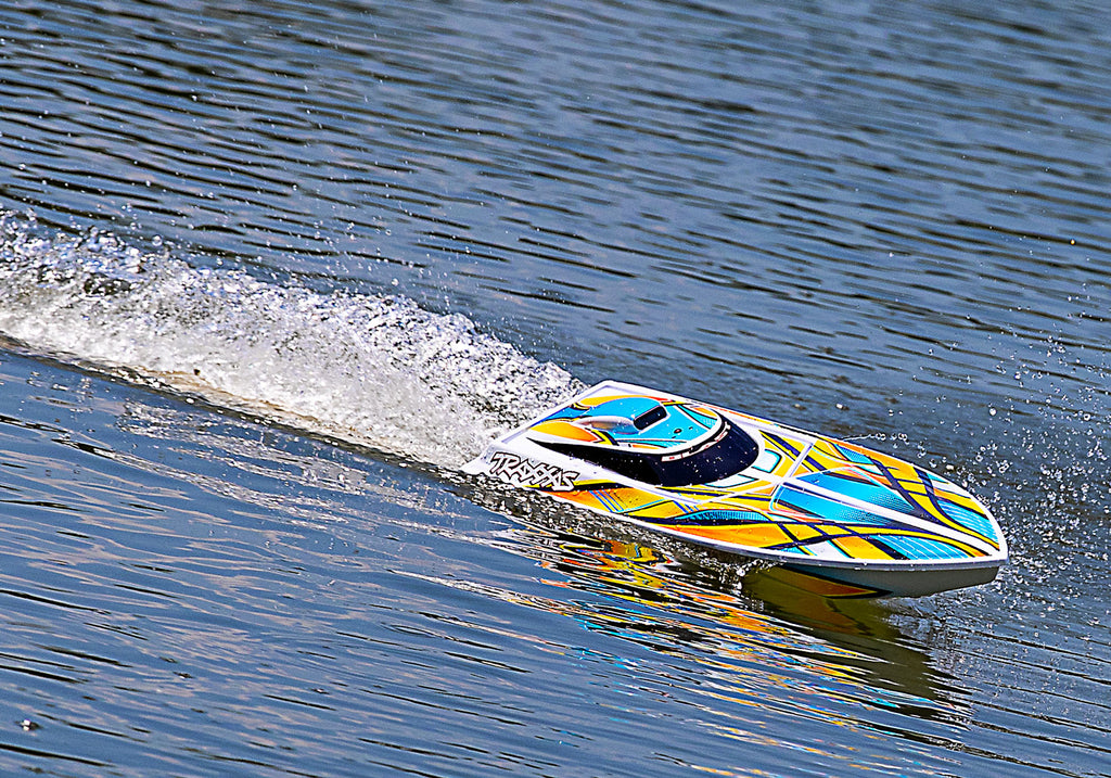 Blast RTR Boat w/USB-C