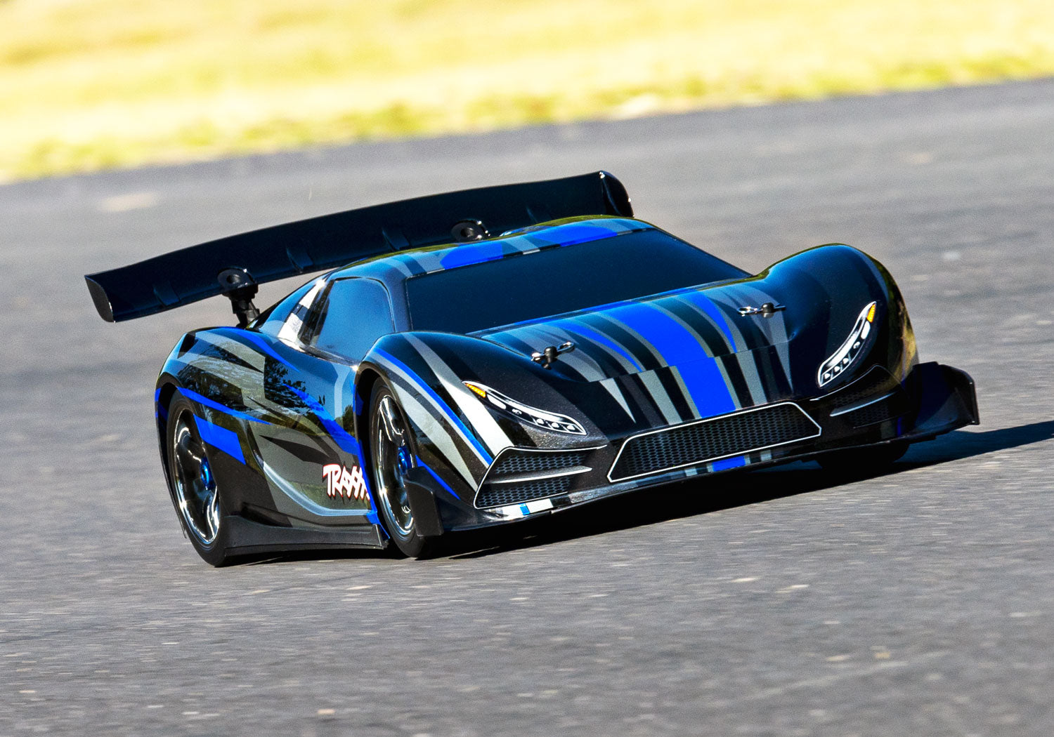 XO-1 AWD Supercar
