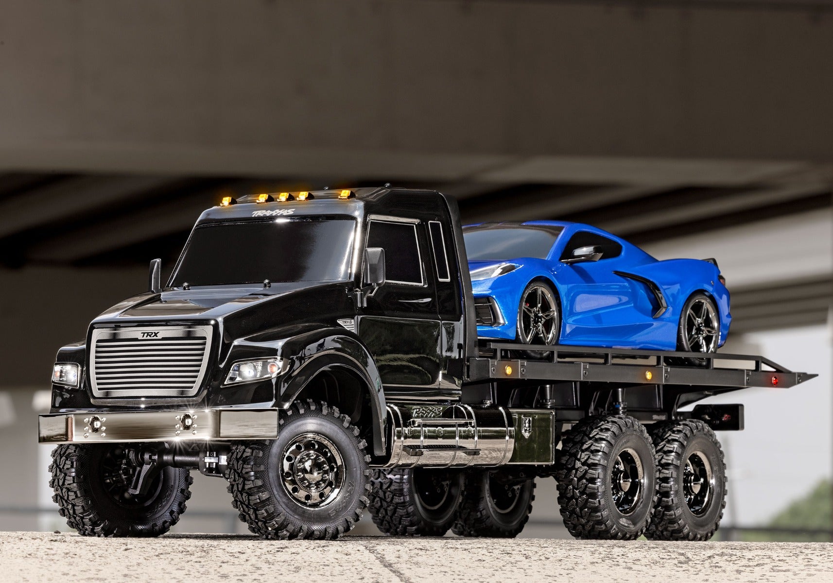 TRX-6 Ultimate RC Hauler w/Winch