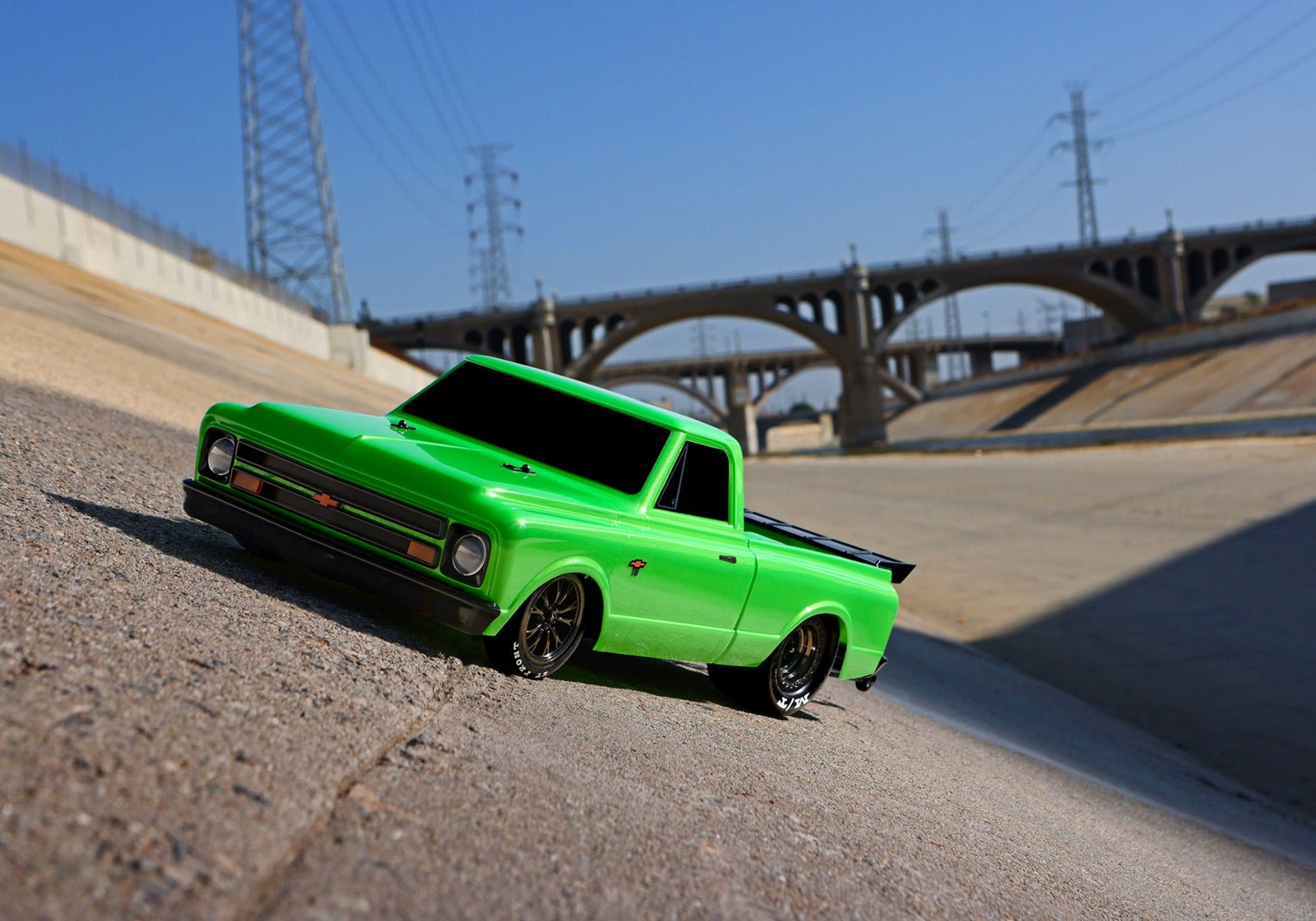 Drag Slash C10 HD